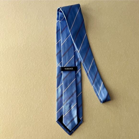 Versace Diagonal Stripe Blue Silk Medusa Logo Mens Luxury Tie Made In Italy - Picture 2 of 4